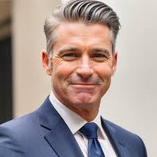 Martin Weitzel's Instagram, Twitter & Facebook