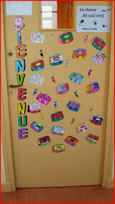 Depuis Quelques Temps On Commence A Voir Sur Certains Blogs Des Portes De Cl Decoration Porte De Classe Decoration Rentree Des Classes Decor Salle De Classe