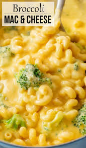 This One Pot Broccoli Mac And Cheese Recipe Is Extra Creamy And So Quick To Make Serve It As An Easy Side Dish F In 2020 One Pot Meals Dinner Recipes