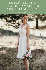 A standesamt (german, plural standesämter) is a german civil registration office, which is responsible for recording births, marriages, and deaths. Entzuckendes Standesamtkleid Aus Tull Und Spitze Das Kurze Brautkleid Janna Passt Toll Zu Einer Romantischen Bo Brautkleid Standesamt Kleid Spitze Brautmode