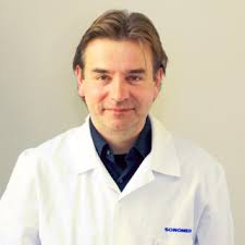 Dr n. med. Piotr Gazda