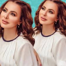 وتحدثت الفنانة سوزان نجم الدين في برنامج شيخ الحارة والجريئة حول عدة أمور حول حياتها وأعمالها وعلاقاتها بزملائها الفنانين، ومن أبرز تصريحاتها كشفها حقيقة رفضها الزواج من الفنان محمد منير، وقالت إن محمد منير من أقرب أصدقائها وتعتبر الكينج في العالم كله. Ø³ÙˆØ²Ø§Ù† Ù†Ø¬Ù… Ø§Ù„Ø¯ÙŠÙ† ØªÙ„ØªÙ‚ÙŠ Ø¨Ø£ÙˆÙ„Ø§Ø¯Ù‡Ø§ Ø¨Ø¹Ø¯ ØºÙŠØ§Ø¨ Ù¥ Ø³Ù†ÙˆØ§Øª Ù…Ø¬Ù„Ø© Ø§Ù„Ø¬Ø±Ø³
