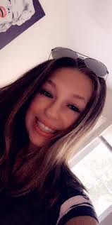 Erin Beardsley's Instagram, Twitter & Facebook