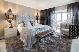 First, you may have vertical stripes on your wall. 24 Ways To Decorate Bedroom Walls With Stripes