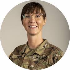 Amanda Rieke's Instagram, Twitter & Facebook