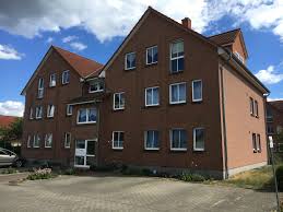 Wir bieten ihnen dazu ihre wohnung zum wohlfühlen, ganz gleich für welches wohngebiet ihr herz schlägt. Uber Uns Hausverwaltung Neustrelitz