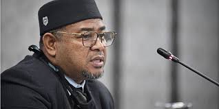 Kementerian industri utama), abbreviated mpi, is a ministry of the government of malaysia that is responsible for plantation and commodities: M Sia Minister Investigated For Flouting Mandatory 14 Day Home Quarantine After Returning From Turkey The Online Citizen Asia