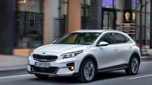 Kia Xceed Shines With Sleek Styling