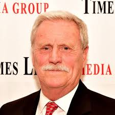 Gentleman's Dash features men in heels raising money for breast cancer  research