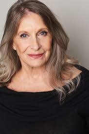 Heather Rattray's Instagram, Twitter & Facebook