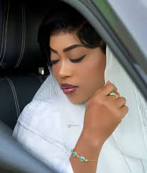 Sokhna Aïda Diallo annonce le 17 avril avec style