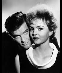 Erica a rogers are some of the alias or nicknames that erica has used. Roger Moore E Erica Rogers Nel 1962 Roger Moore Hollywood Star Hollywood