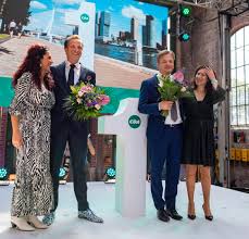 Maak kennis met pieter via zijn persoonlijk profiel. Marianne Zwagerman On Twitter Ik Vond Mevrouw Omtzigt Eigenlijk Ook Leuker Maar Ja Ik Ben Dan Ook Een Slechte Verliezer