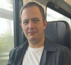 Max Oliver's Instagram, Twitter & Facebook