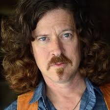 Sin rodeos Ted Russell Kamp lanza su nuevo álbum, California Son