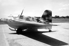 Die Messerschmitt Me 163 Auch Komet Genannt Wurde Am 2 Juli 1965 An Das Deutsche Museum In Munchen Uberg Mit Bildern Deutsches Museum Kampfflugzeuge Museen In Munchen