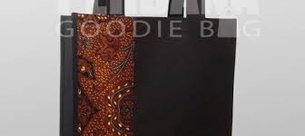 Tas ini menjadi buruan banyak anak muda pecinta tas simpel. Harga Goodie Bag Kombinasi Batik Di Jakarta Tas Kanvas Tas Blacu Perdana Goodiebag