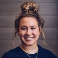 Lilly Roth's Instagram, Twitter & Facebook