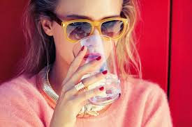 Sonia Lucena, experta en nutrición: "Ni el agua con limón, ni el vinagre de  manzana eliminan la grasa"