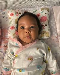 Handstand training at home! My big girlie is always in my face and making  sure everything is okay. Lol #Delilah to the rescue! 😊