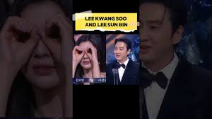 Lee Kwang Soo and Lee Sun Bin 46th Blue Dragon #leekwangsoo #leesunbin  #kimwoobin #bluedragon #award