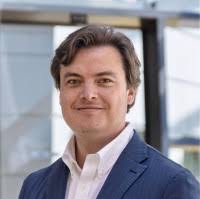 700+ perfiles de «Holt»