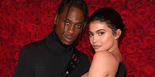 She also wore a stormi's world necklace in the photo, along with another necklace that appeared to have her mom's name kylie on it, according to people. Kylie Jenner And Travis Scott Live Together