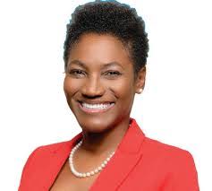 Nicolette Casey's Instagram, Twitter & Facebook