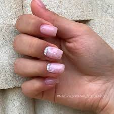 One is chrome, the next has gems, then simple ombre and finally we love these nails as they are bright and stylish. Exquisite Short Acrylic Nails To Suit Allt Naildesignsjournal