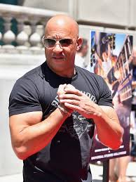 El 10 de junio es el 161.º (centésimo sexagésimo primer) día del año en el calendario gregoriano y el 162.º en los años bisiestos. 10 Famosos Nacidos Bajo El Signo De Cancer Y Su Personalidad Photo 1