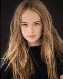 Kristina Pimenova fans Peru...
