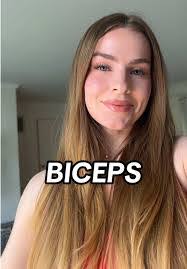 Becky Puentes's Instagram, Twitter & Facebook