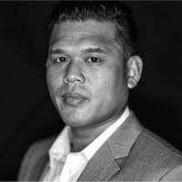 Chris Huang's Instagram, Twitter & Facebook