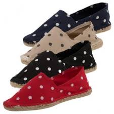 Jetzt schnell sein und in traunstein & rosenheim shoppen! Damen Espadrilles Leo Hawaii Blumen Muster Canvas Slipper