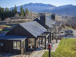 Queenstown Nz Barn Style House Modern Barn House House Designs Exterior