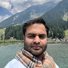 Orlando Bloom, take note 👀