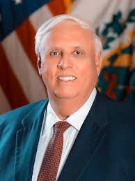 Darren Tallman's Instagram, Twitter & Facebook