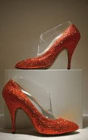 tuscanaria: Ferragamo shoes worn by Marilyn Monroe in 'Gentlemen Prefer Blondes | Винтажная обувь, Каблуки, Красные туфли