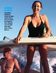 I film e gli aneddoti sulla sua carriera di attrice. Luisa Ranieri In Bikini Fisico Incredibile A 45 E Una Delle Donne Piu Belle D Italia Foto