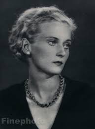 Wanda Hubbell's Instagram, Twitter & Facebook