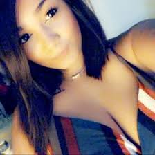 Amanda Khan (amandaaaboo97)