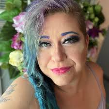 Braiding and Hair Care in the Dreadlocks Community