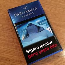 Yaklaşık 30 yıldır aynı sigara içiyorum. Marlboro Mu Parliament Mi Kizlarsoruyor