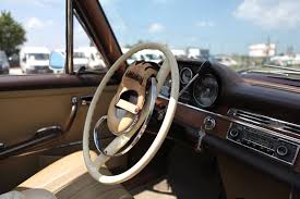 Mercedes Benz W108 250s Interior Mercedes Benz Benz Mercedes