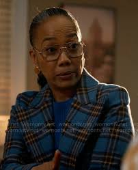 WornOnTV: Amanda's blue plaid blazer