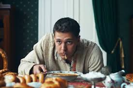 смотреть фильм холоп из князи в грязи бесплатно онлайн Vyshel Trejler Komedii Holop Shou Trumena V Stile Carskoj Rossii Rossijskaya Gazeta