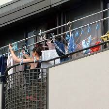 ベランダ盗撮！下着や洗濯物を干している女性のエロ画像 - 性癖エロ画像 センギリ