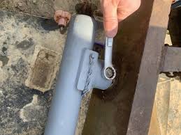 Aziz non ha una vita felice, il suo lavoro non lo soddisfa e anche la sua. How To Repair A Stuck Trailer Jack Ifixit Repair Guide