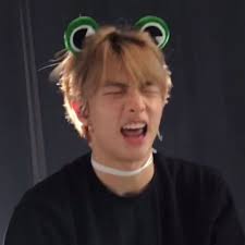 Ella Purvis (skzintroo)