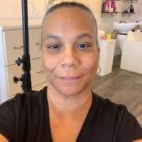 900+ profilů „Roath“